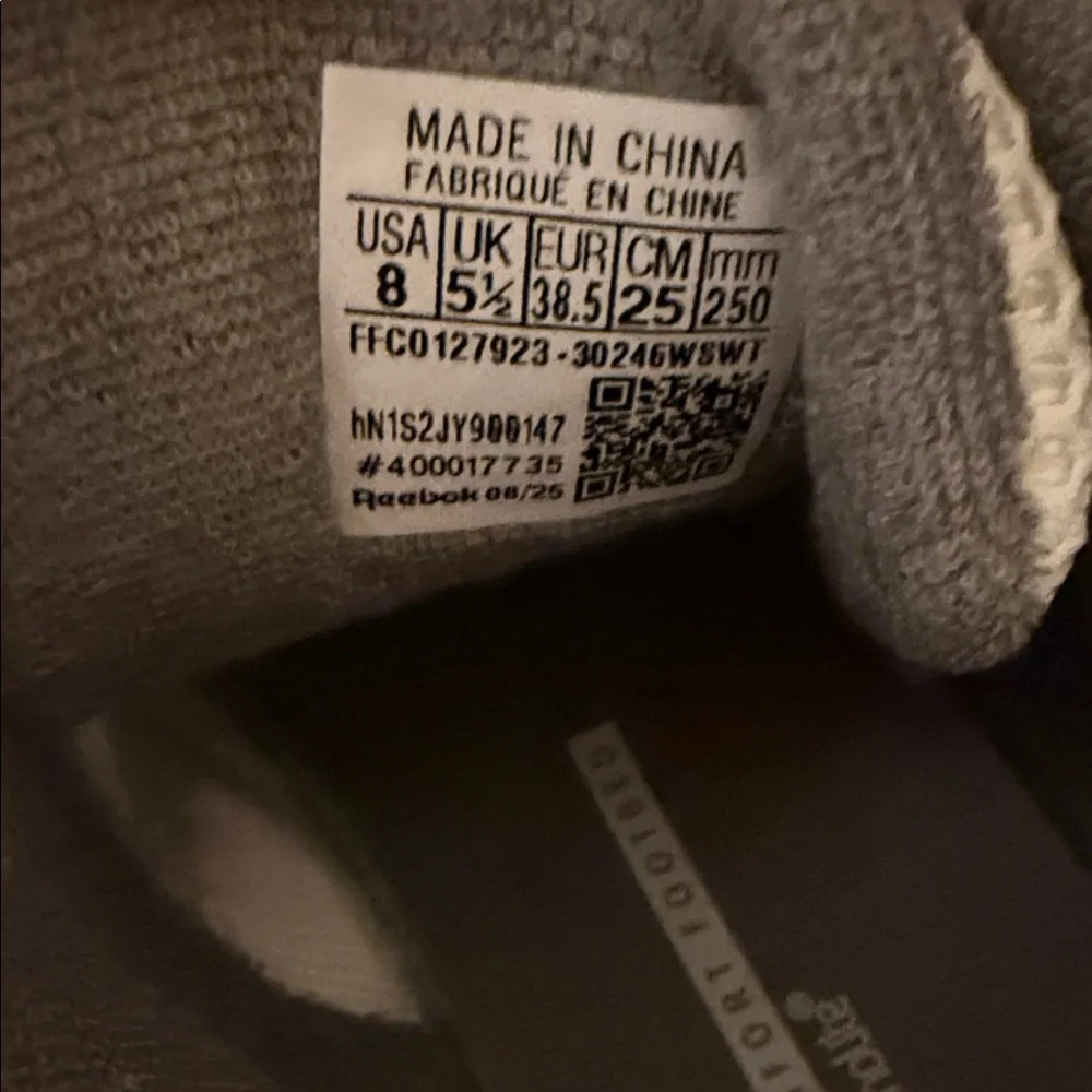 Reebok Classic White and Silver Sneakers - Picture 4 of 4